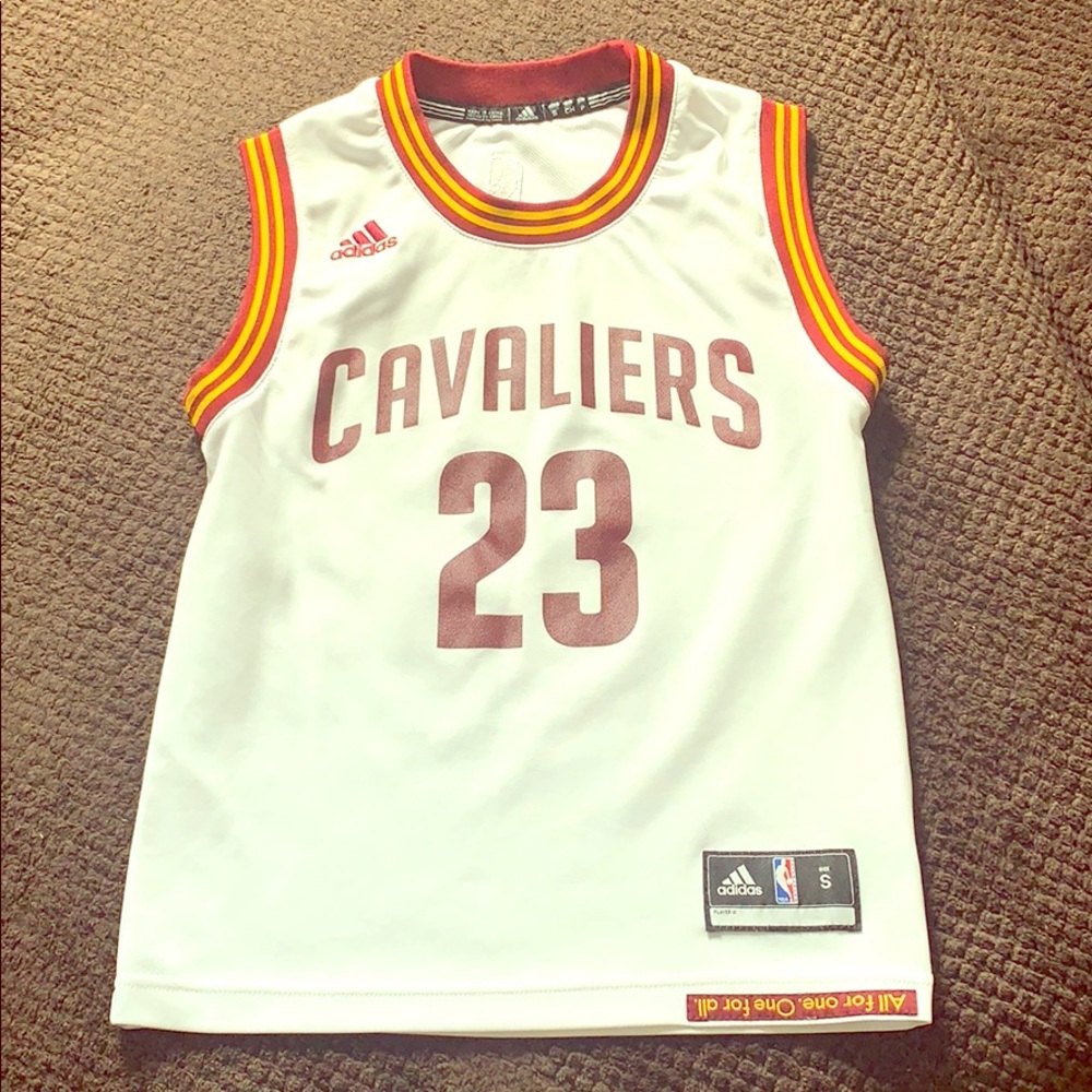 Youth small Lebrón James Jersey
